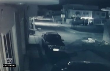 Tres sujetos detenidos presuntamente por estar vinculados a varios robos de autos en Manabí