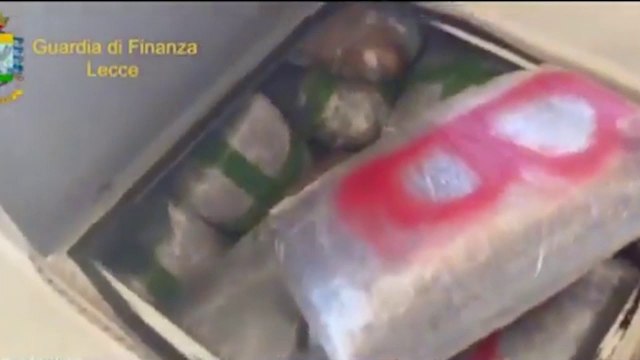 Itali/ Sekuestrohen 450 kg drogë dhe armë, dyshohet për trafik të paligjshëm nga Shqipëria