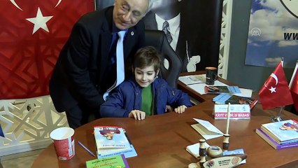 Sosyal medyada gündem olan Atakan, eğitim desteği istiyor - İSTANBUL