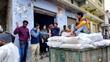 शामली- एसडीएम ने जब्त की 37 क्विंटल पॉलीथिन, 50 हज़ार जुर्माना