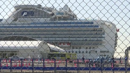 日 정부 대응 체제 전환...지역사회 확산 대비 / YTN