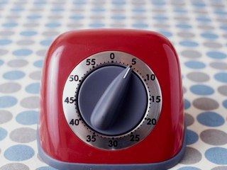 Why You Should Ditch Your Phone for an Old-School Kitchen Timer
