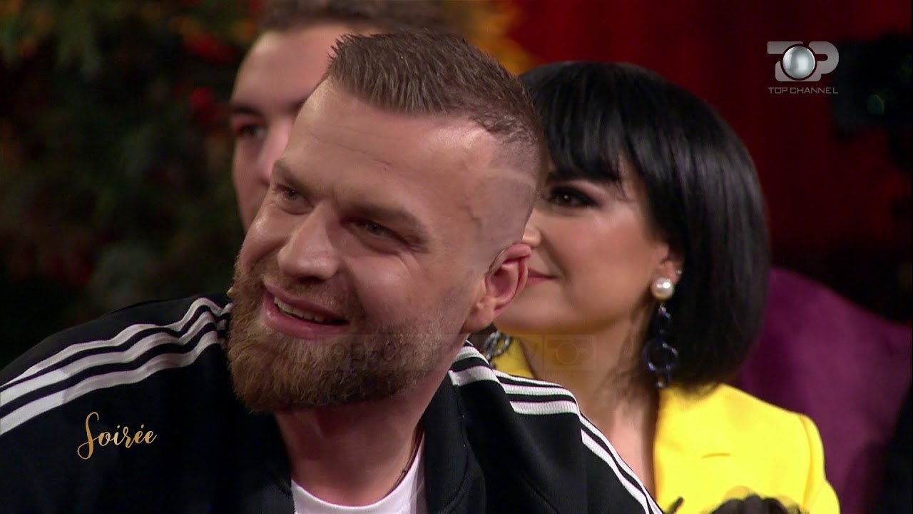 Klodian Arapi ndez atmosferën me këngët “Napoloni” & “Laje porsi rosa” në italisht