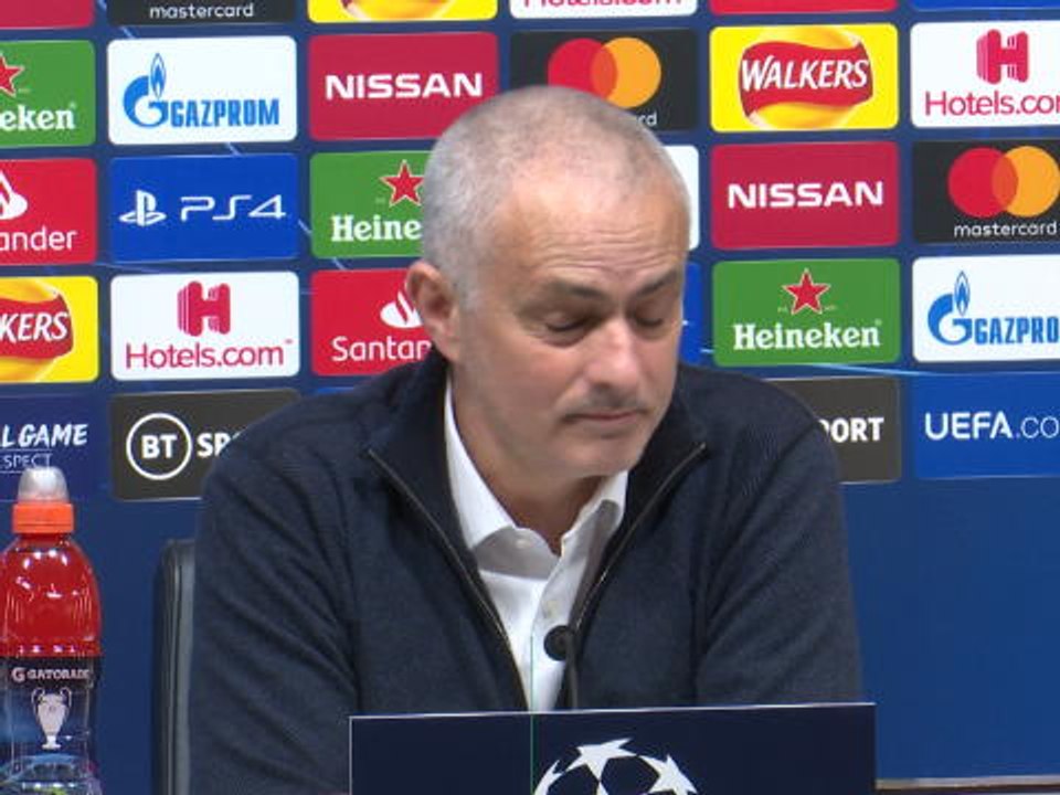8es - Mourinho : "Très fier de mes joueurs"
