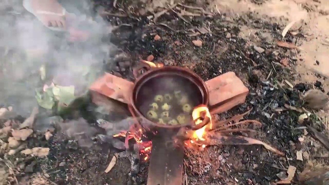 Cambodian food - Boiled quail egg - ស្ងោពងក្រួច - ម្ហូបខ្មែរ