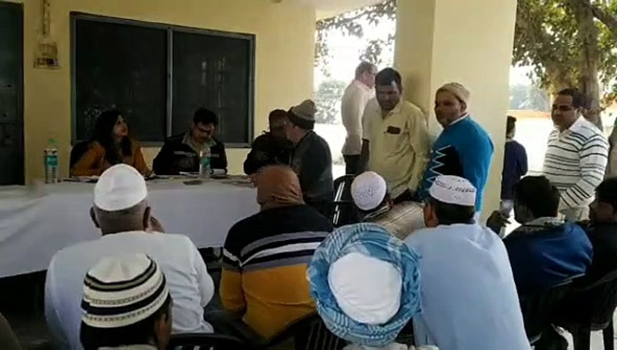 कैराना: मंडी की पांच दुकानों का खुली नीलामी में हुआ आवंटन