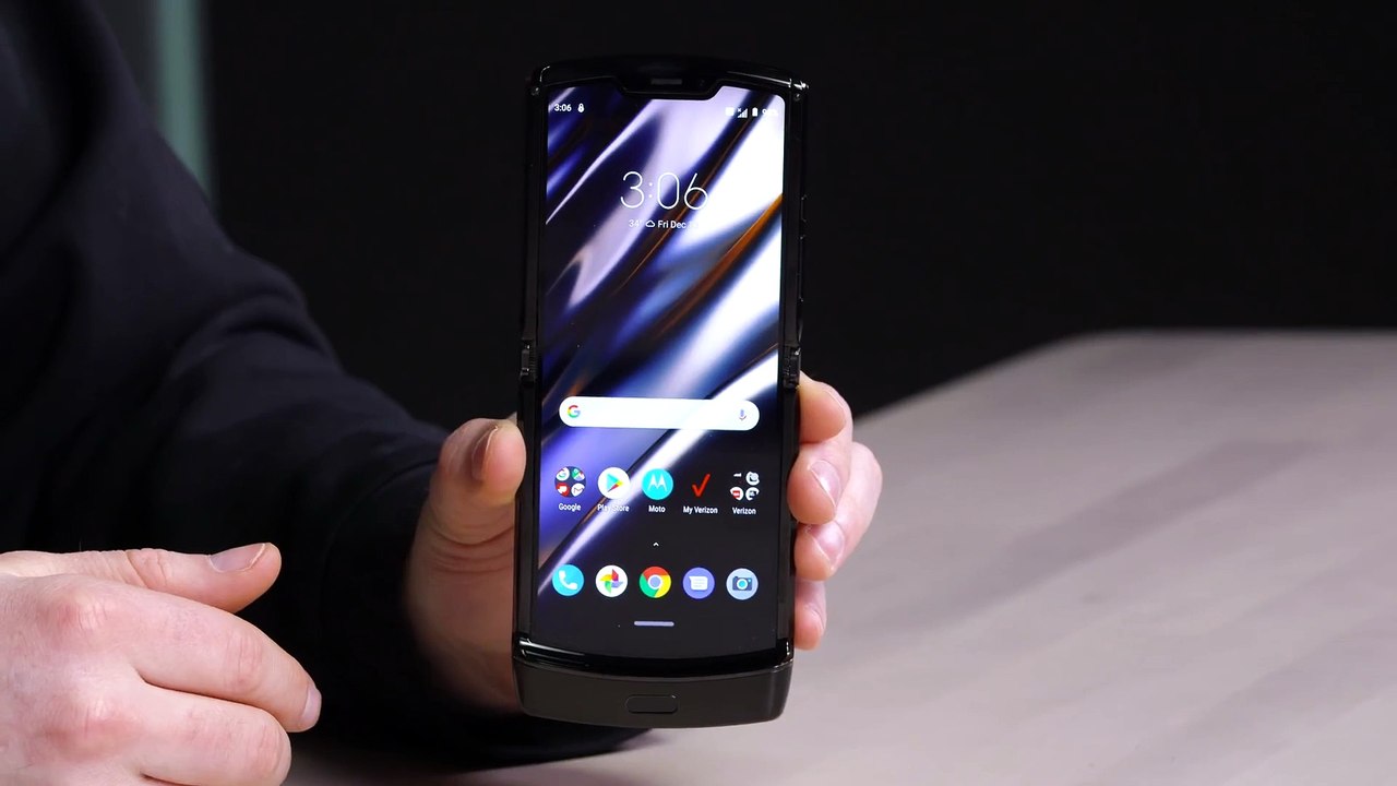 Motorola Razr 2019 Unboxing - Whoa.