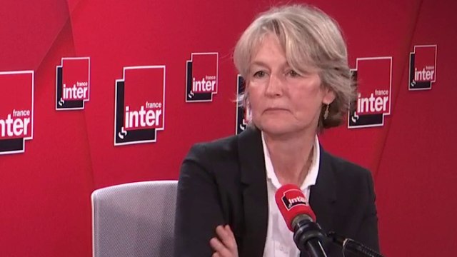 Isabelle This Saint-Jean : Il y a un effondrement du recrutement de jeunes chercheurs, de l’ordre de 40 %. On forme des jeunes qui n’obtiennent pas de poste