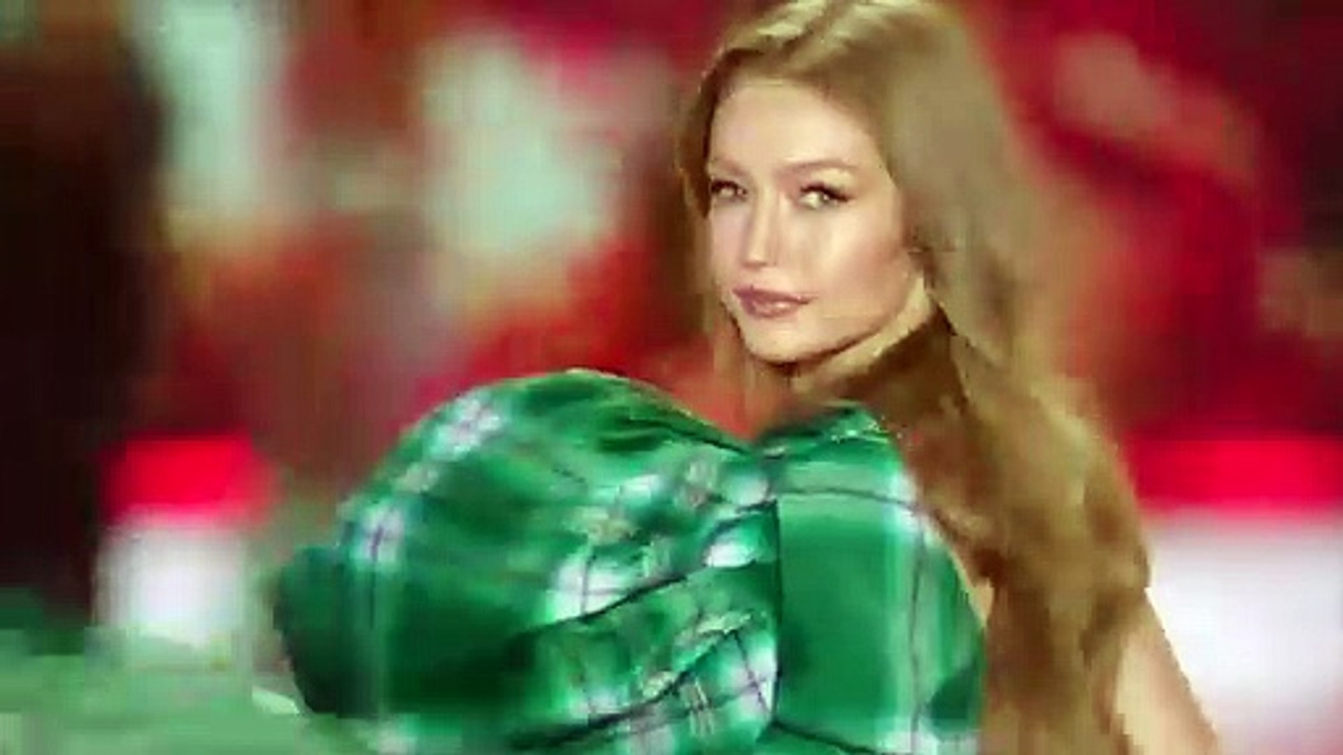 ⁣Steal Victoria’s Secret Model Miranda Kerr Styles. Get celebrity looks! Feat. Grace Karin