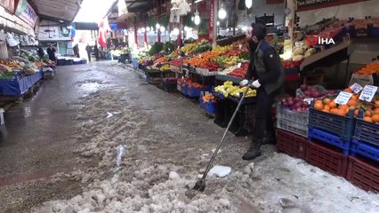 Kar kütlelerinin düşme anı kamerada