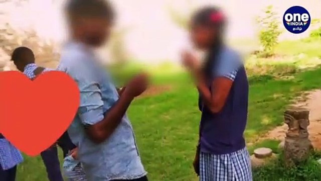 ஸ்கூல் யூனிபார்மில் இருவர்.. மாணவி கழுத்தில் தாலி கட்டும் மாணவன்.. - வீடியோ..!