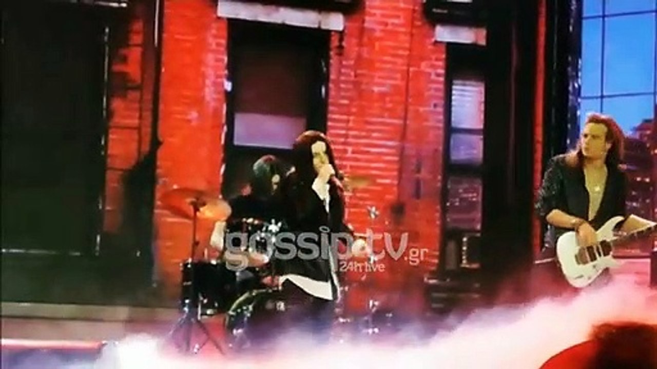 YFSF: H Ευρυδίκη ως  Alanis Morisette