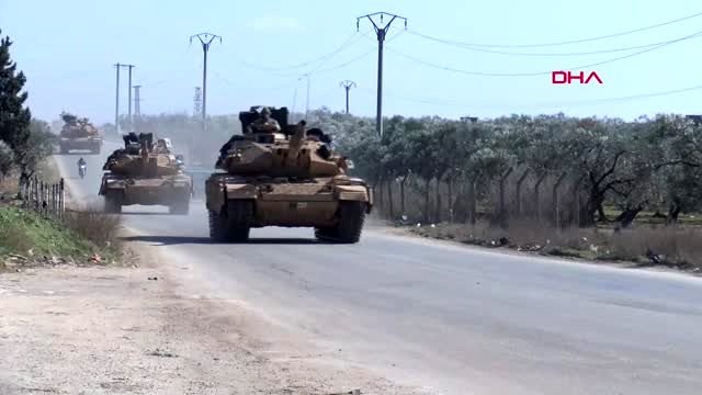 Suriye'de abd ve rus askeri araçları arasında yol kapma çabası