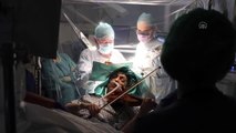 İngiltere'de bir müzisyen beyin ameliyatı sırasında keman çaldı