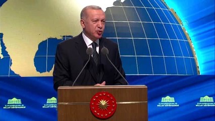 Cumhurbaşkanı Erdoğan: "Kendi başına bir değer olan kütüphanemizde bugün çok önemli iki serginin...
