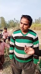 हरदोई-जान जोखिम में डाल कर सैकड़ो ग्रामीण कर रहे नदी पार