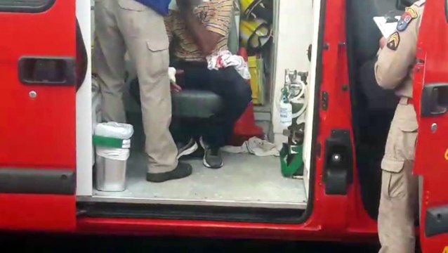Homem é socorrido após sofrer lesões com golpes de faca no Bairro Tarumã