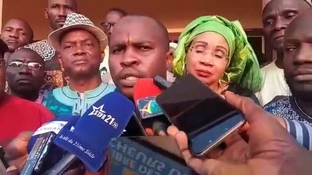 Onze centrales syndicales menacent d'aller en grève pour soutenir le SLECG