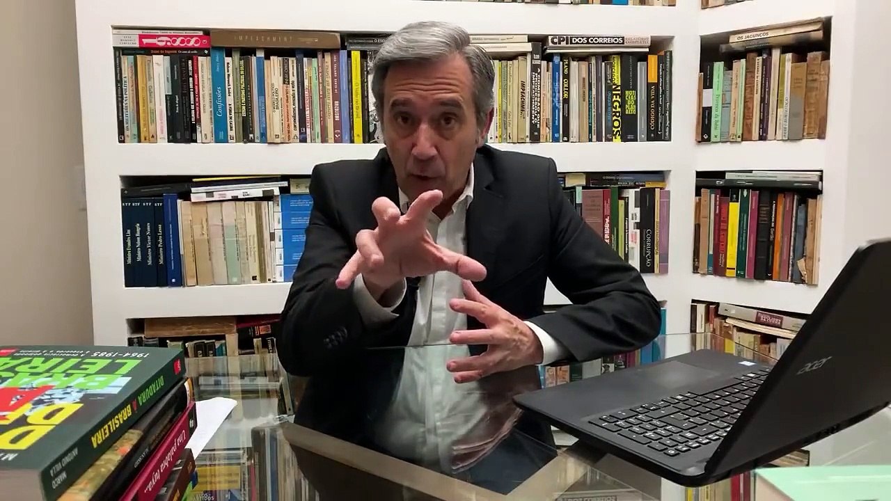 Governo Bolsonaro supera PT em coação à imprensa, aponta Marco Antonio Villa