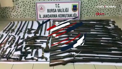 Oto lastikçisinin ev ve iş yerinden cephanelik çıktı