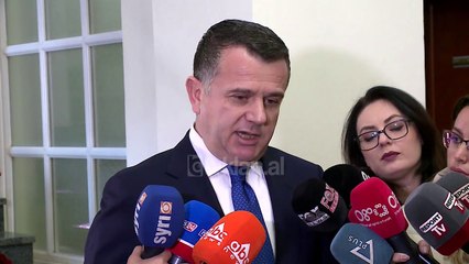 Balla i pergjigjet Metes: Histori idiotekse grushtesh e mosgrushtesh shteti