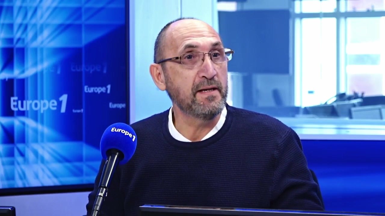 La France bouge : Pierre Nonclercq, concepteurs des jeux Chifukoo et Timul, le nom des deux jeux commercialisés par les éditions Azawak basées à Gaujac, dans le Gard rhodanien. Des jeux destinés aux enfants qui ont du mal avec les maths