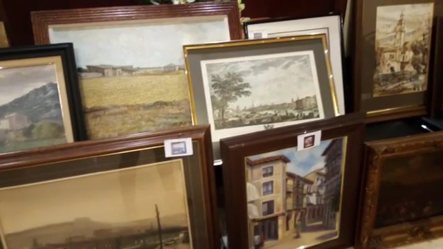 Venta solidaria de obras decorativas de BBVA a beneficio de Cáritas