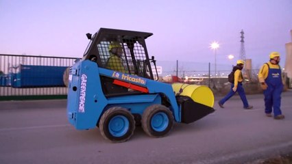 Tricastin: des militants de Greenpeace "démantèlent" la centrale