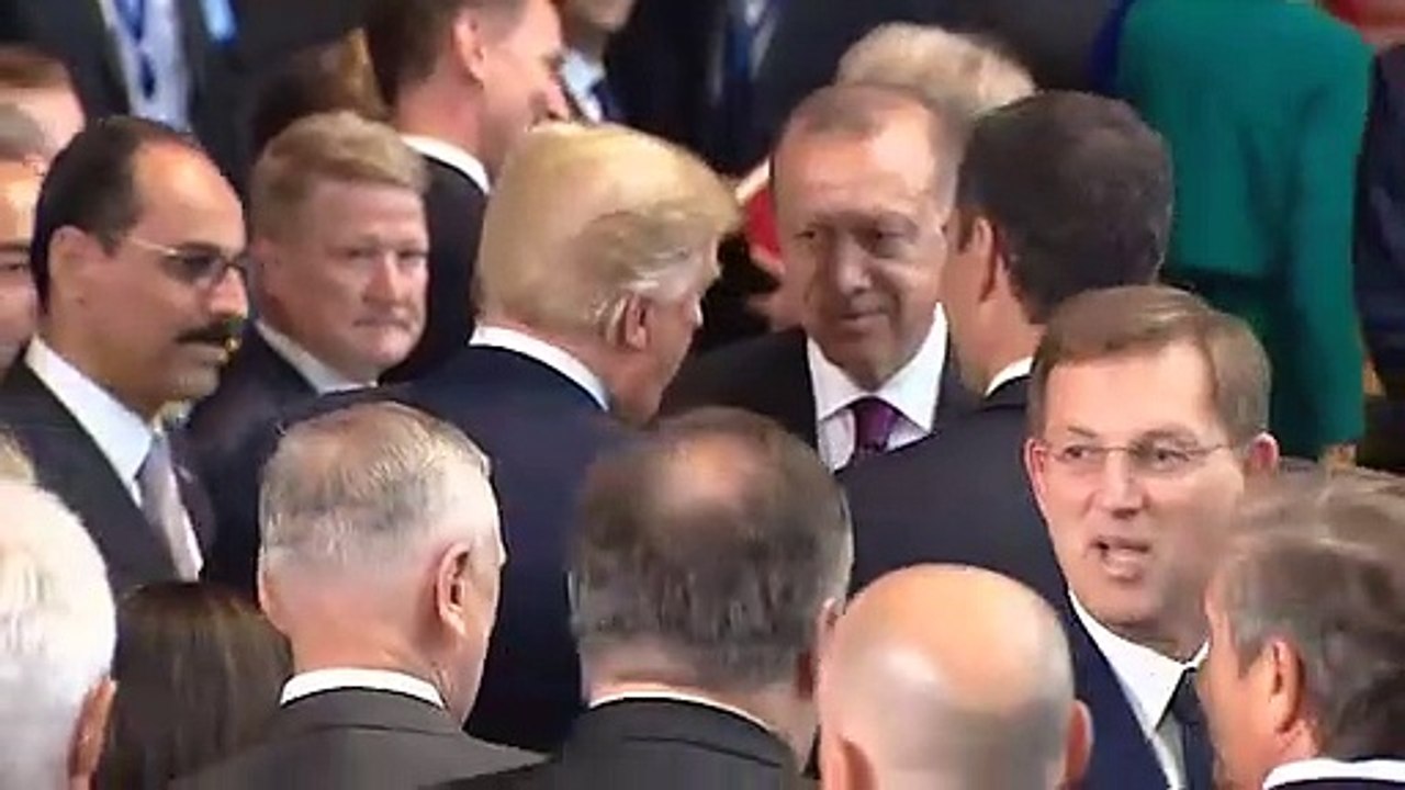 Trump amenaza con dejar a España sin sus servicios de inteligencia si no veta la tecnología 5G de Huawei