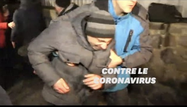 Coronavirus: un village ukrainien se révolte pour ne pas accueillir des personnes évacuées de Chine