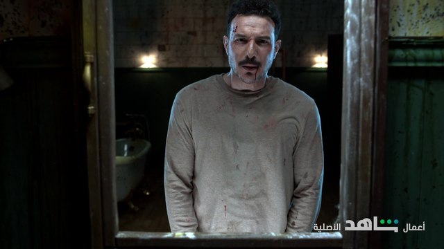 مسكتني من الإيد اللي بتوجعني لكن لا تخاف إلا من هالإيد ️ #عهد_الدم إبتداءً من 28 فبراير على شاهد VIP