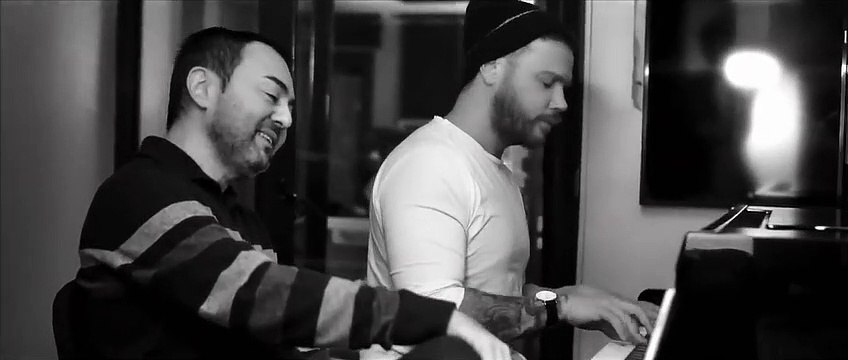 Serdar Ortaç feat. Sinan Akçıl - Ağlamayacağım