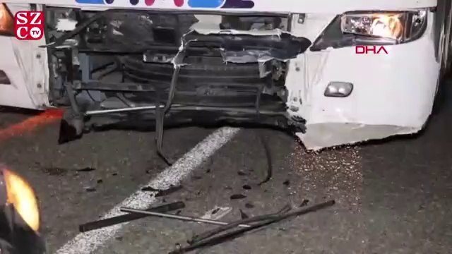 Yolcu otobüsü ile otomobil çarpıştı, aynı aileden 3 ölü 1 yaralı