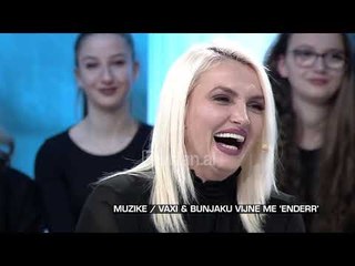 Download Video: Zone e lire - Muzike/ Vaxi dhe Bunjaku vijne me 