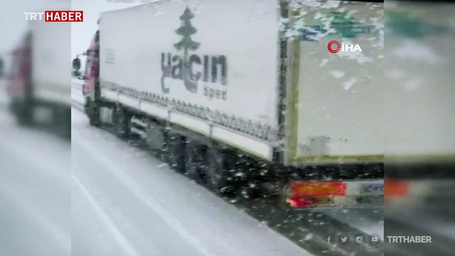 Bursaspor taraftarını taşıyan otobüs devrildi