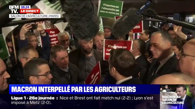 Je ne m'occupe pas du monde agricole uniquement la semaine du salon , répond Emmanuel Macron interpellé par des agriculteurs