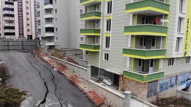 Zemini kayan binanın yıkımı için mahkeme kararı bekleniyor