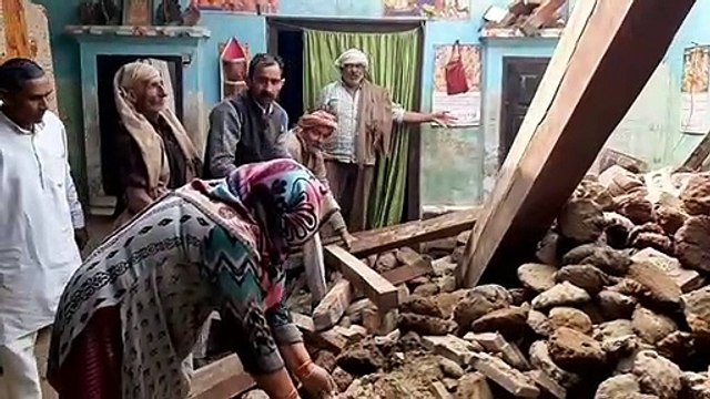 शामलीः भारी बारिश के कारण किसान के मकान की छत गिरने से लाखों का नुकसान