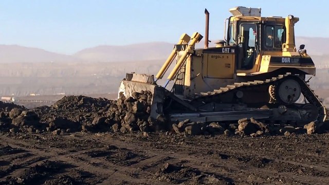 Caterpillar D6R Dozer