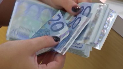 Ora News - Paratë e pista, Shqipëria futet në listën gri