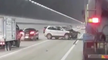 수락산 터널서 승용차-SUV 부딪쳐...1명 부상 / YTN