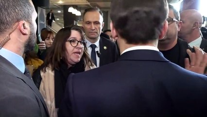 "Je vis la guerre tous les samedis" : une "gilet jaune" interpelle Emmanuel Macron au salon de l'Agriculture
