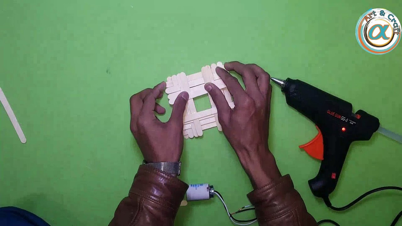 How to make popsicle stick desk lamp at home || diy desk lamp || ice cream stick lamp