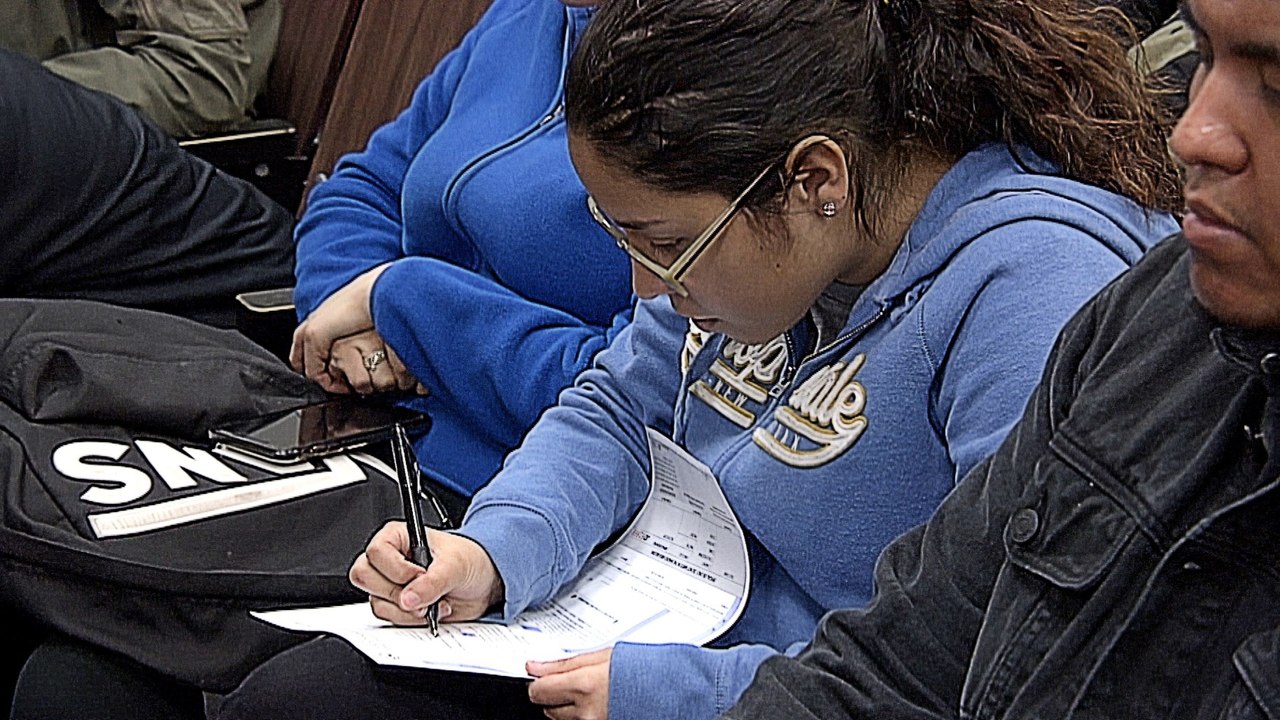 US Democrats turn to Nevada to clarify a chaoti...