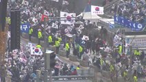 범투본, 광화문집회 강행...종로구, 전광훈 목사 고발 / YTN