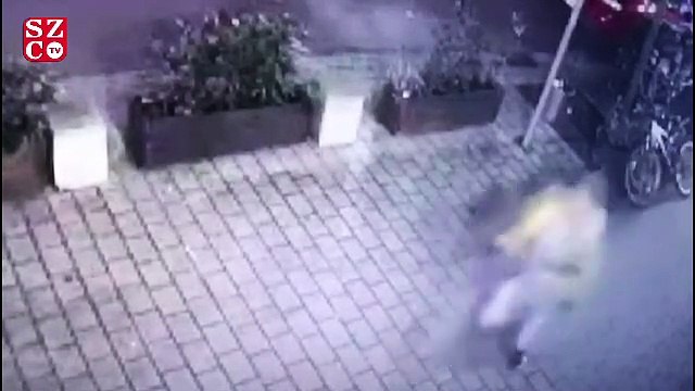 Almanya'daki saldırganın kaçış anı kamerada