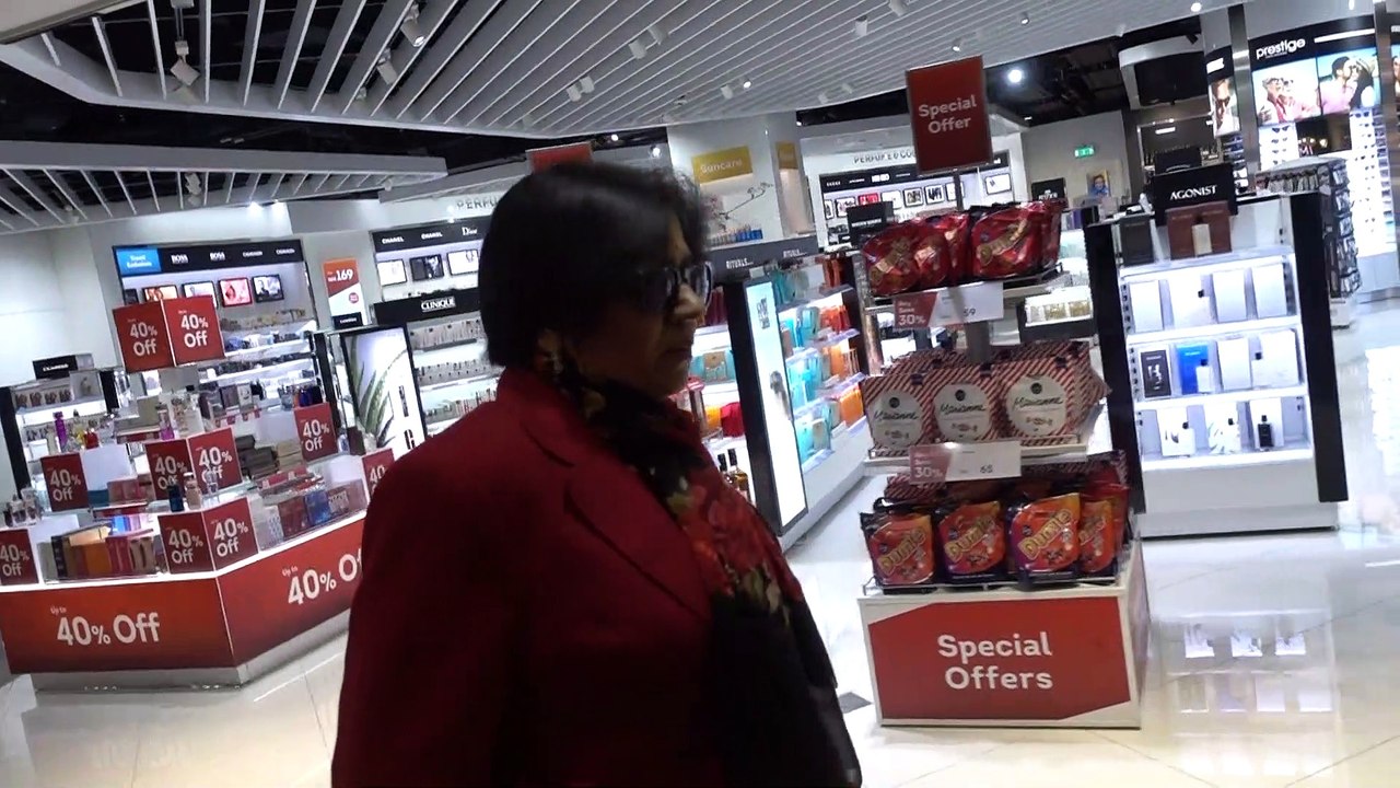 BDMV-96 Aruna & Hari Sharma at Arlanda T5 for flying Franlfurt by Lufthansa LH809 Feb 11, 2020