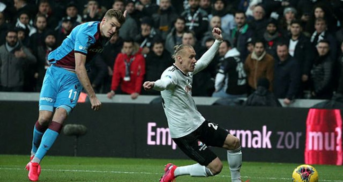 Alexander Sörloth sosyal medyayı salladı