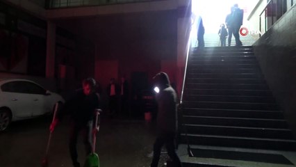 Düğün sahibi husumetli aileleri çağırdı, ortalık savaş alanına döndü