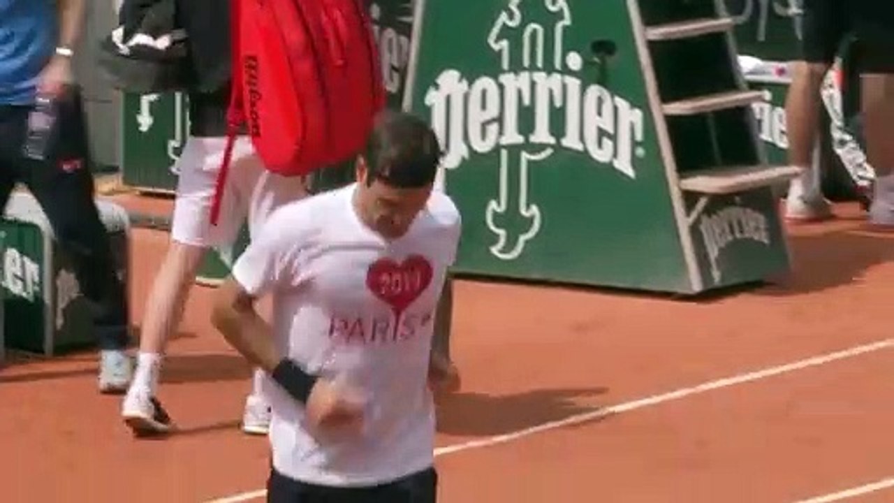 Knieoperation: Roger Federer fällt bis Juni aus